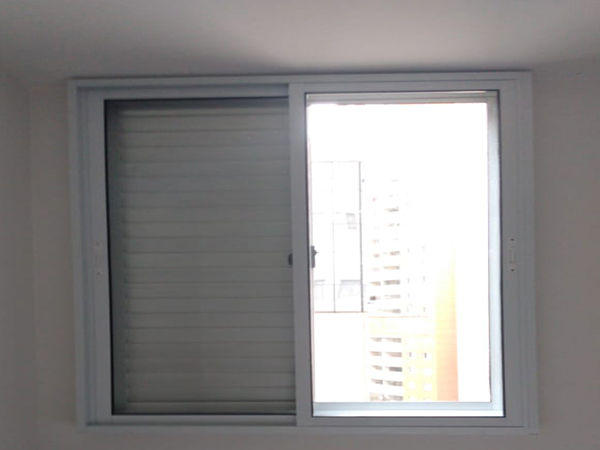 Concertar janela de correr emperrada - São Paulo Zona Centro (São